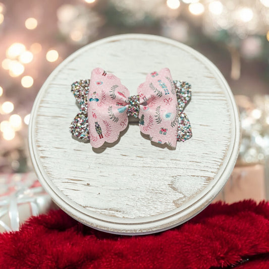 Nutcracker and the Swan Scalloped Bow