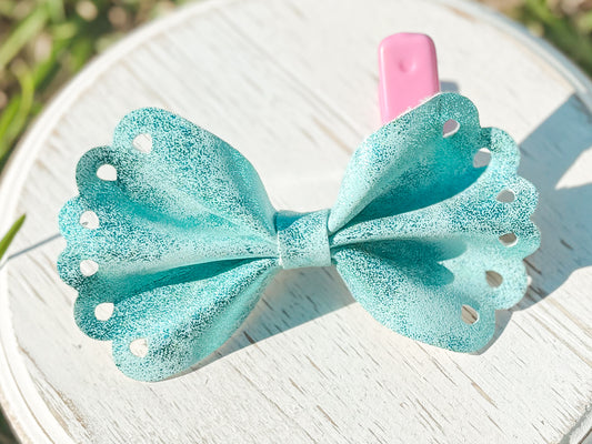 Blue Scalloped Pinch Bow